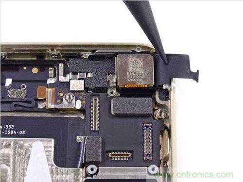 土豪金iPhone 5S拆解：內(nèi)部結(jié)構(gòu)升級，維修難度增加
