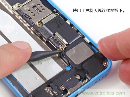 內部能否出“彩”？“五彩機身”iPhone 5C拆解揭秘