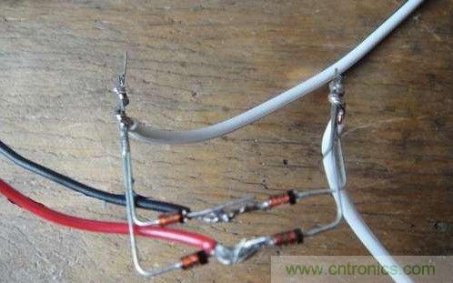 創(chuàng)意DIY!迷你風(fēng)力發(fā)電機(jī)!