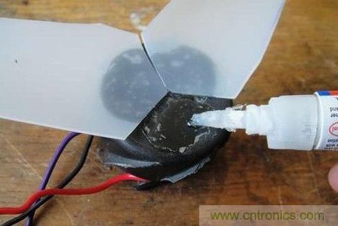 創(chuàng)意DIY!迷你風(fēng)力發(fā)電機(jī)!