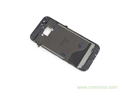 牛人強拆！新HTC One(M8)真機精密做工難修理