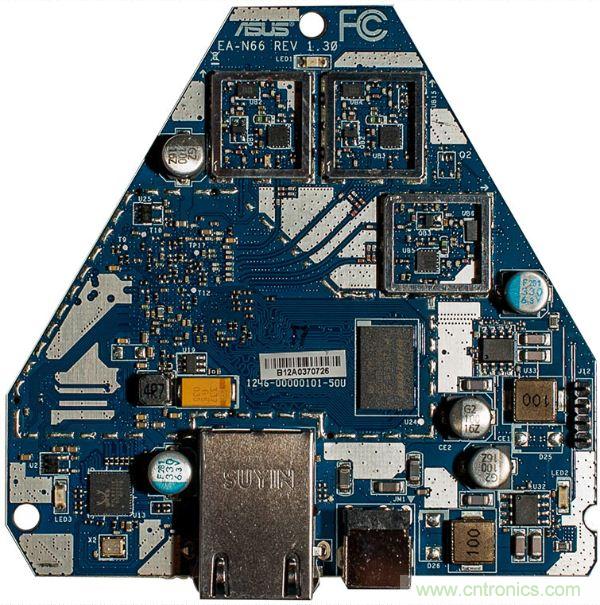 圖2：PCB為藍色的v1.3版本。