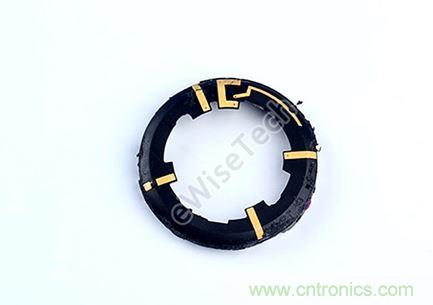 MOTO 360二代智能手表拆解:只有細節(jié),沒有亮點